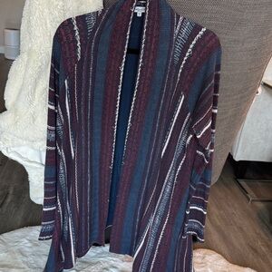 CLEARANCE SALE - Splendid Red and Blue Patterned Cardigan